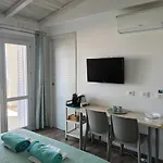 بيت ضيافة Oltre Le Dune 4*